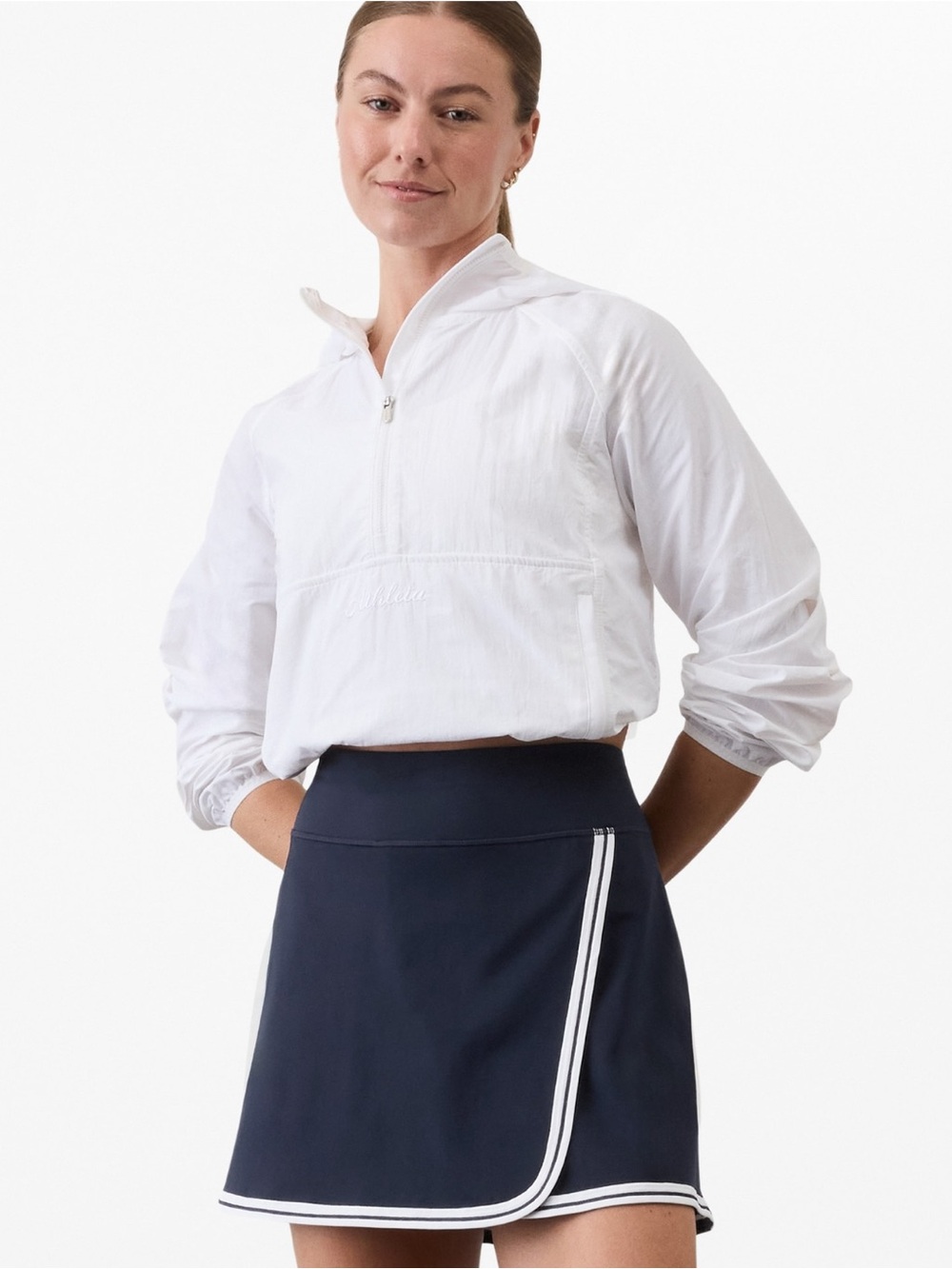 New Athleta Crosscourt High Rise Tipped 14” Skort size L Navy/White
